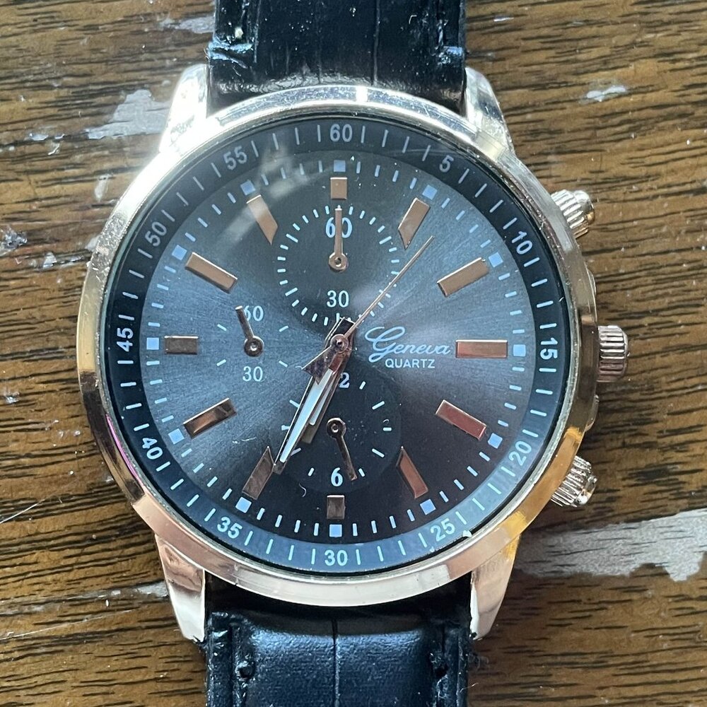 Geneva Quartz Leather-Band Women's Watch